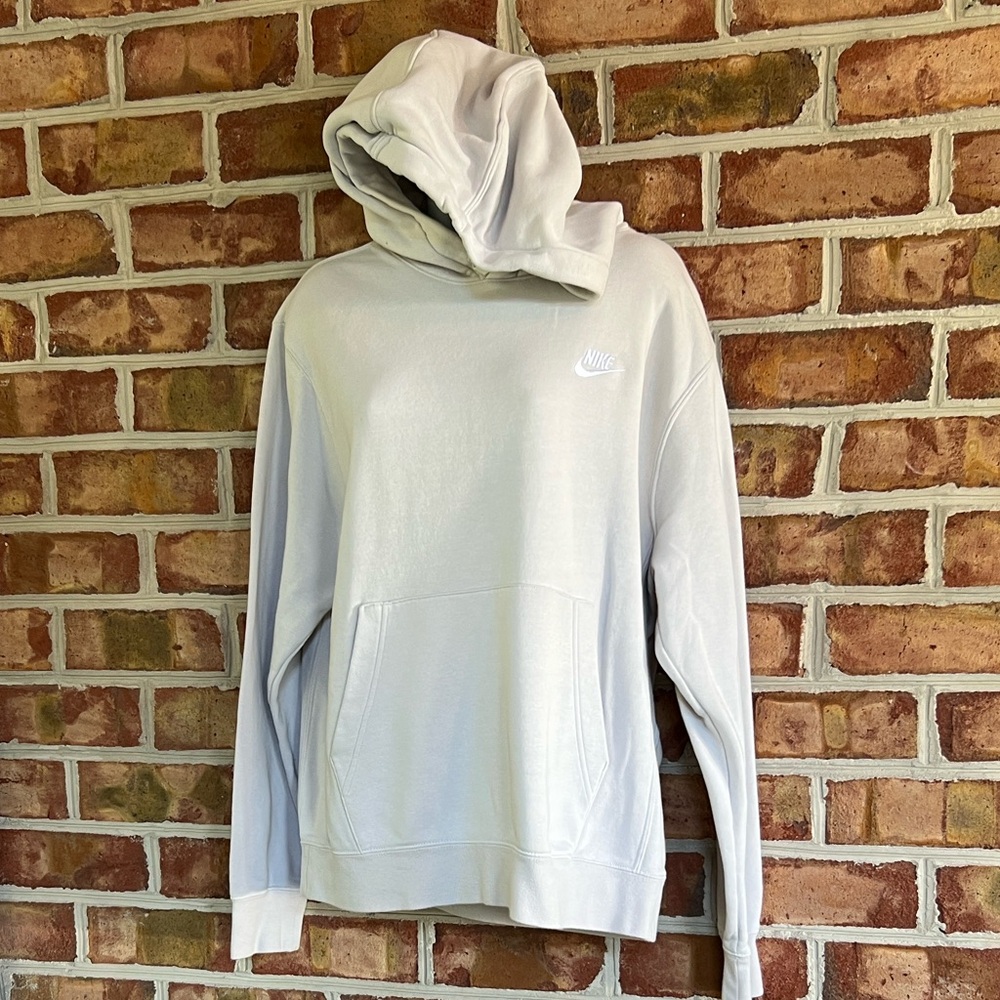 Nike White Hoodie Pullover Sweatshirt. Medium